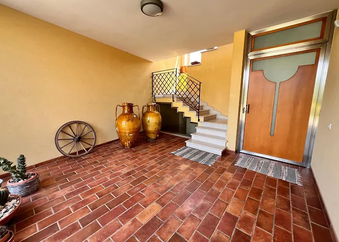 洛萨蓝光住宿加早餐酒店